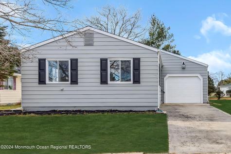 8 Venezia Street Toms River NJ 08757