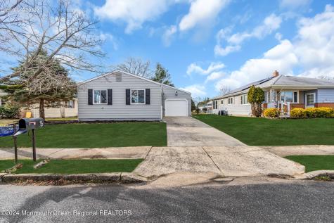 8 Venezia Street Toms River NJ 08757