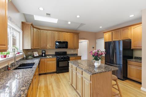 433 Meadowood Road Jackson NJ 08527