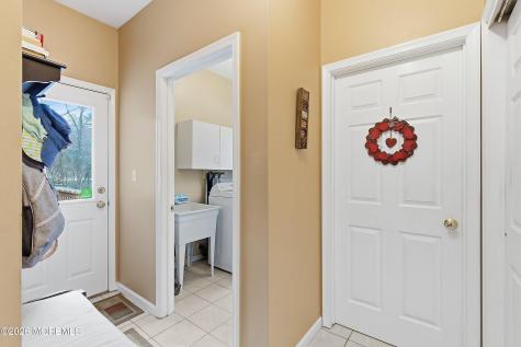433 Meadowood Road Jackson NJ 08527