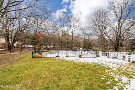 433 Meadowood Road Jackson NJ 08527