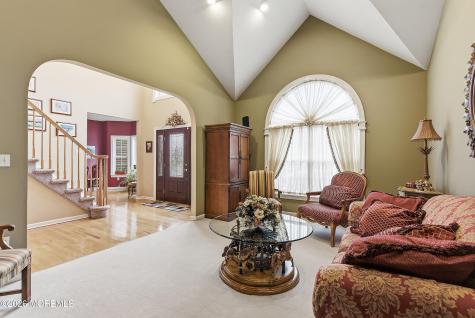 433 Meadowood Road Jackson NJ 08527
