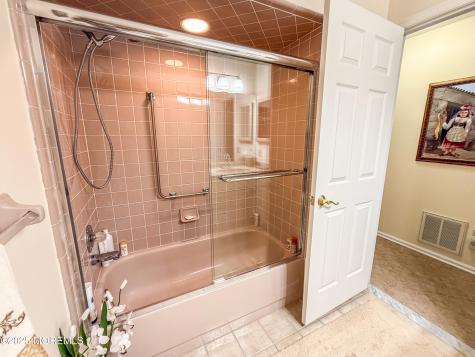 1604 Lacebark Road Toms River NJ 08755
