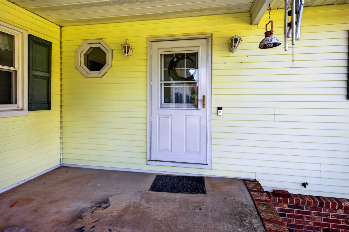 53 Hoffman Road Monroe NJ 08831