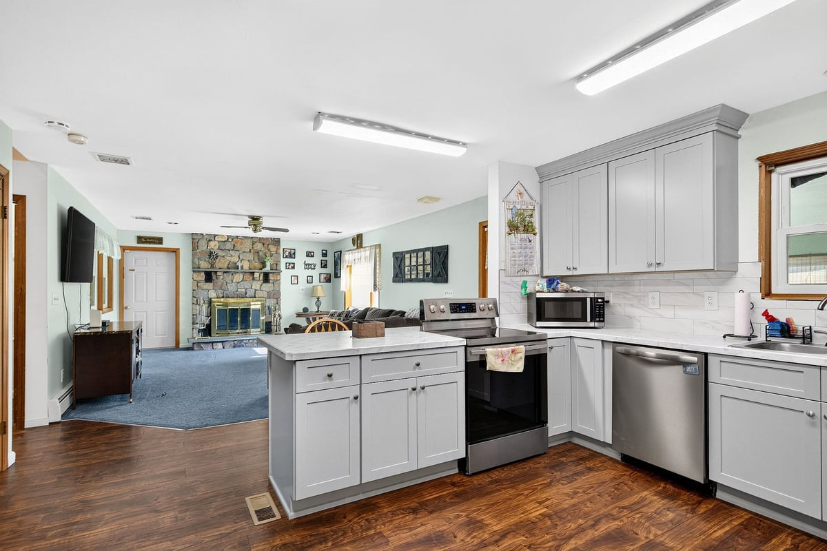 53 Hoffman Road Monroe NJ 08831
