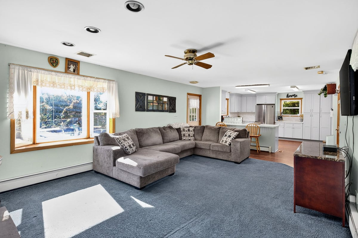 53 Hoffman Road Monroe NJ 08831