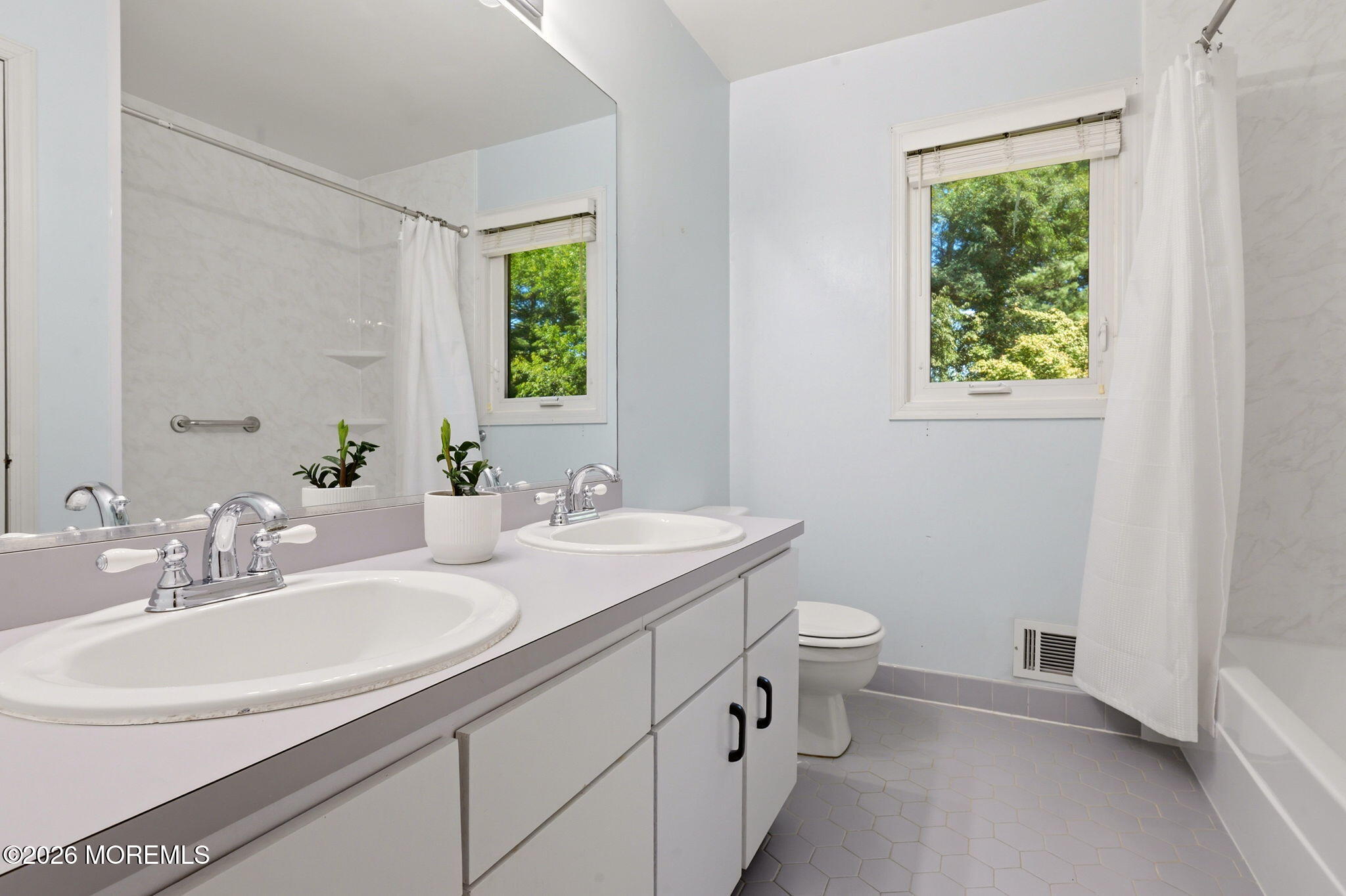 38 Knob Hill Road Morganville NJ 07751