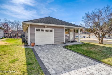 3 Mount Katadin Drive Toms River NJ 08753