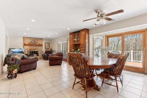 2 Donna Court Manalapan NJ 07726