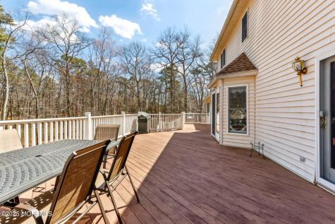2 Donna Court Manalapan NJ 07726