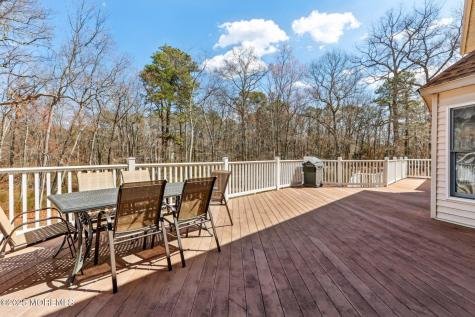 2 Donna Court Manalapan NJ 07726