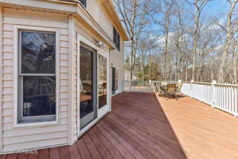 2 Donna Court Manalapan NJ 07726