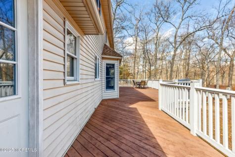 2 Donna Court Manalapan NJ 07726