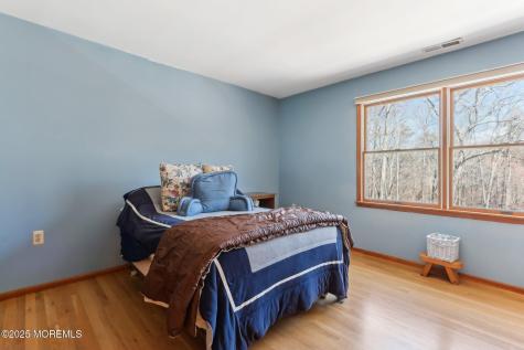 2 Donna Court Manalapan NJ 07726