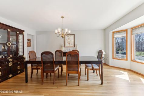 2 Donna Court Manalapan NJ 07726