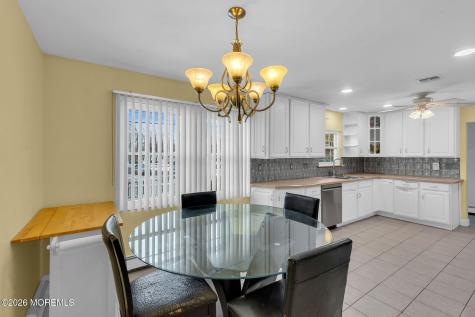 496 Apple Valley Drive Belford NJ 07718