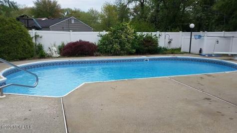 496 Apple Valley Drive Belford NJ 07718