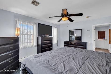 496 Apple Valley Drive Belford NJ 07718