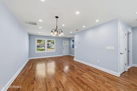 270 Alpine Way Laurence Harbor NJ 08879