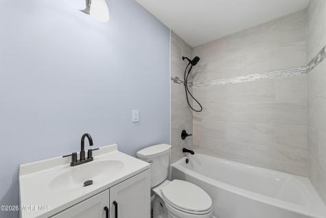 270 Alpine Way Laurence Harbor NJ 08879