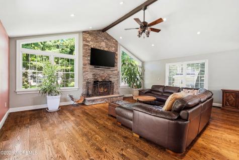 558 Green Lane River Vale NJ 07675