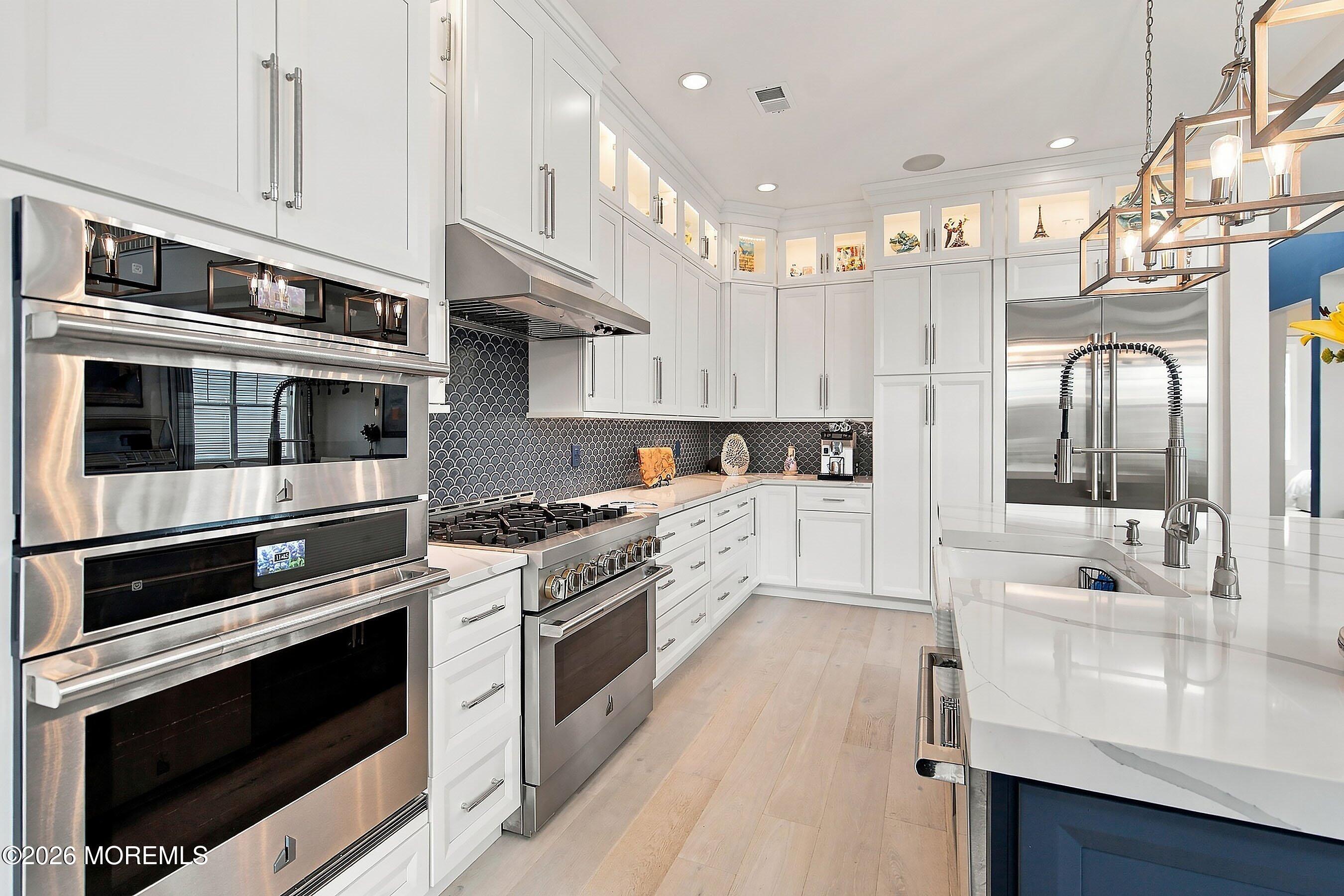 8 Ashlynn Court Manalapan NJ 07726