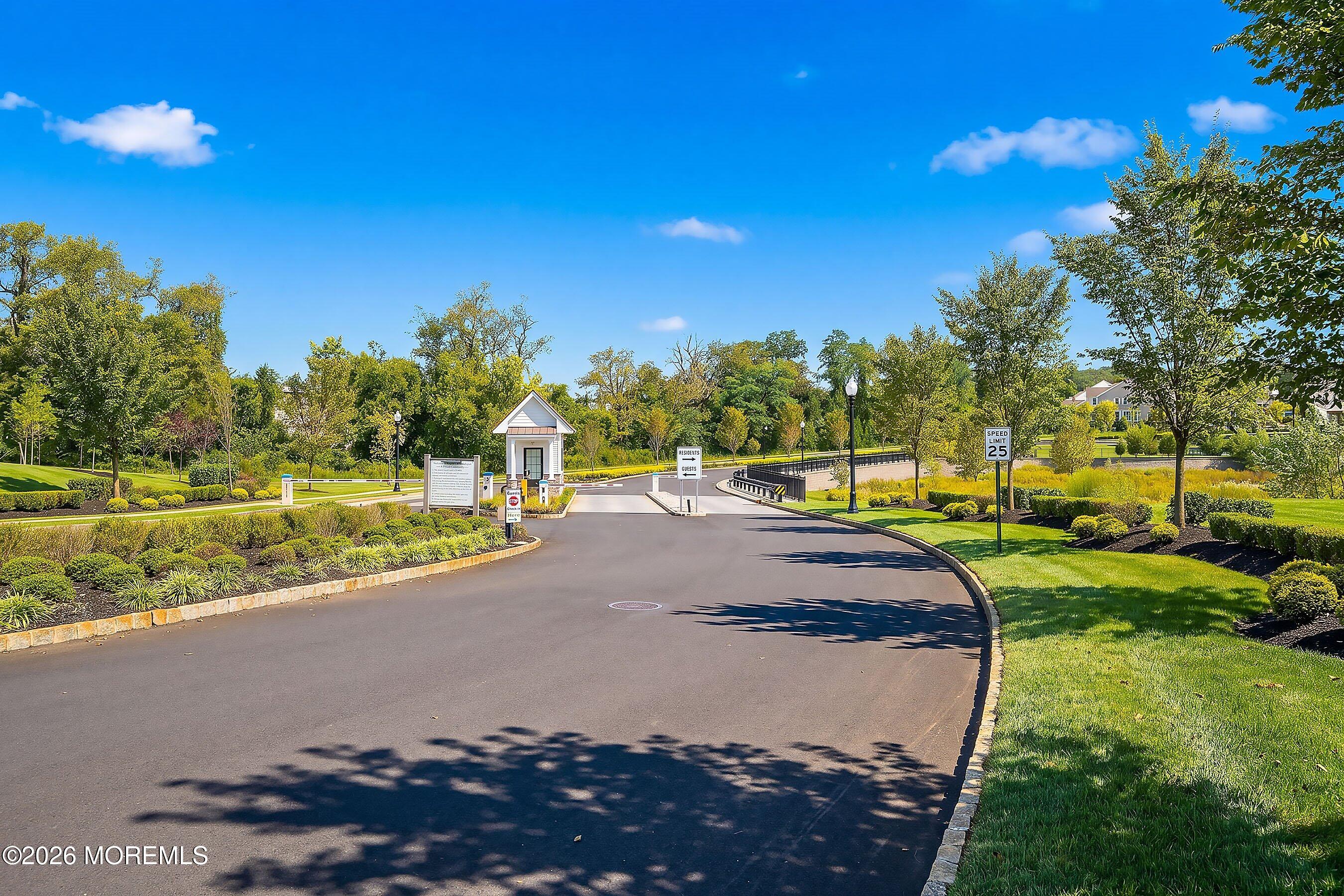 8 Ashlynn Court Manalapan NJ 07726