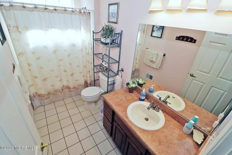 64 Portland Street Barnegat NJ 08005