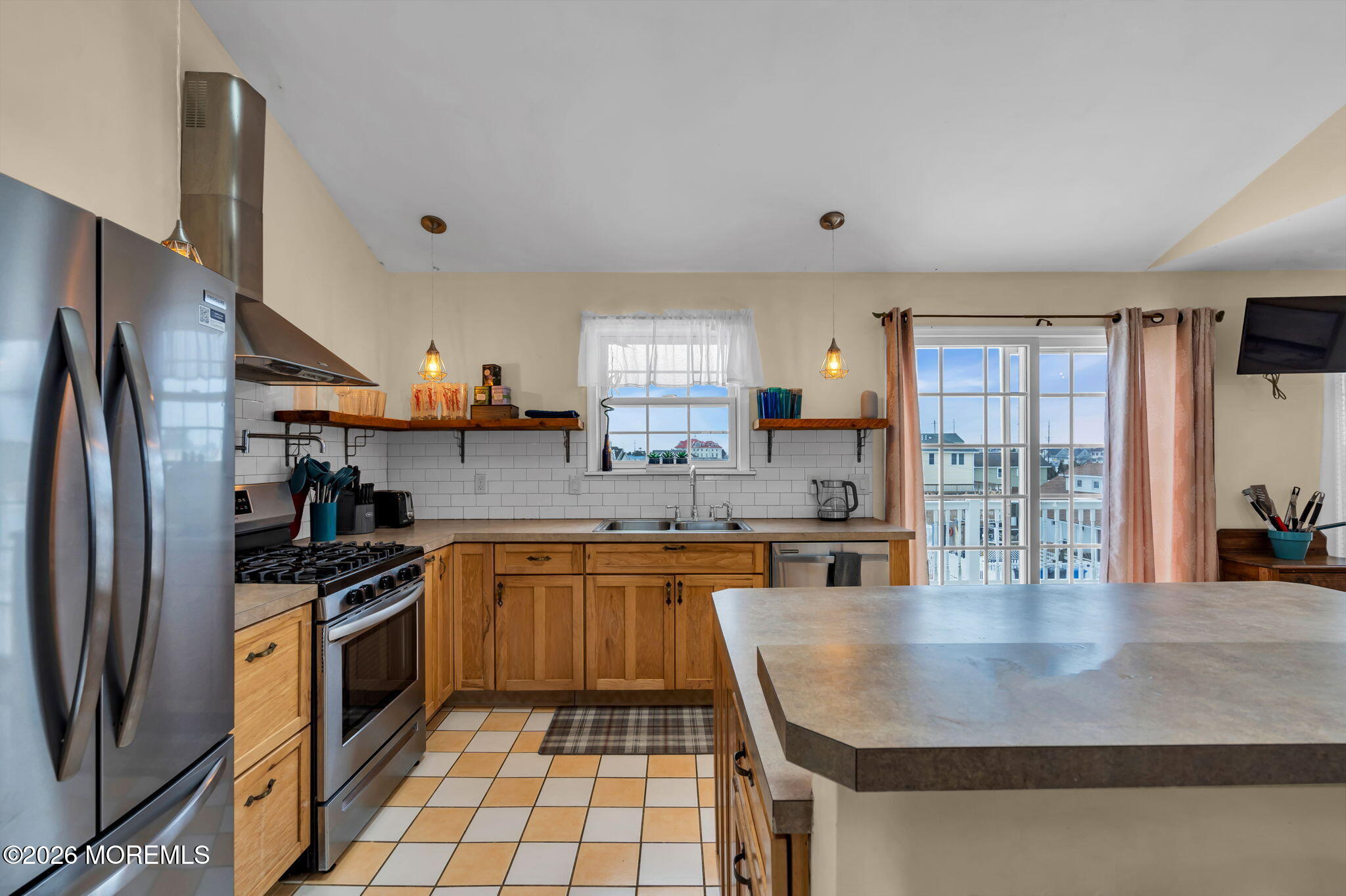 11 Avenue D Manahawkin NJ 08050
