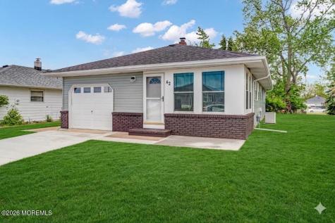 42 Harrington Drive S Toms River NJ 08757