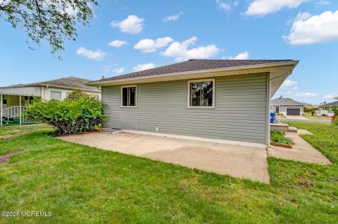 42 Harrington Drive S Toms River NJ 08757
