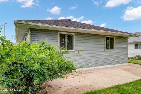 42 Harrington Drive S Toms River NJ 08757