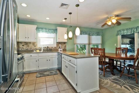 21 Lismore Drive Berkeley NJ 08721