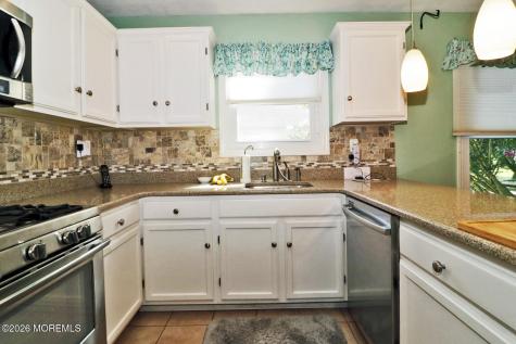 21 Lismore Drive Berkeley NJ 08721