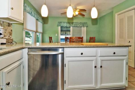 21 Lismore Drive Berkeley NJ 08721