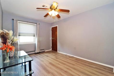 21 Lismore Drive Berkeley NJ 08721