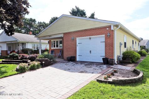 21 Lismore Drive Berkeley NJ 08721