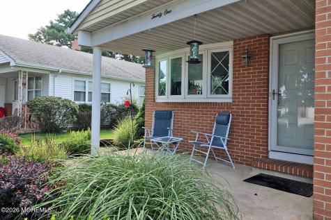 21 Lismore Drive Berkeley NJ 08721
