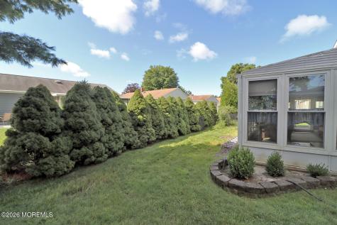 21 Lismore Drive Berkeley NJ 08721