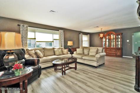21 Lismore Drive Berkeley NJ 08721