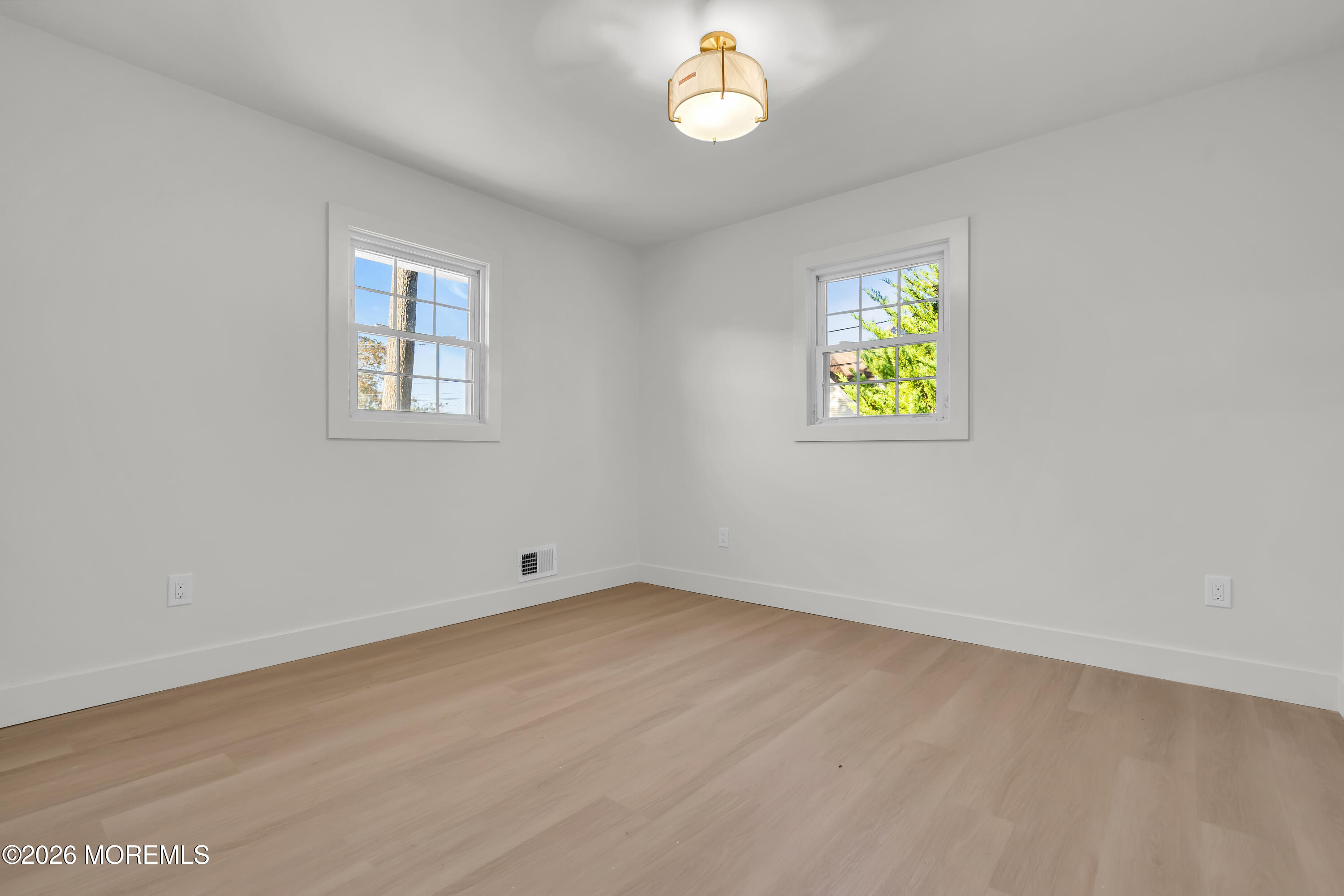 49 Elm Street Beachwood NJ 08722