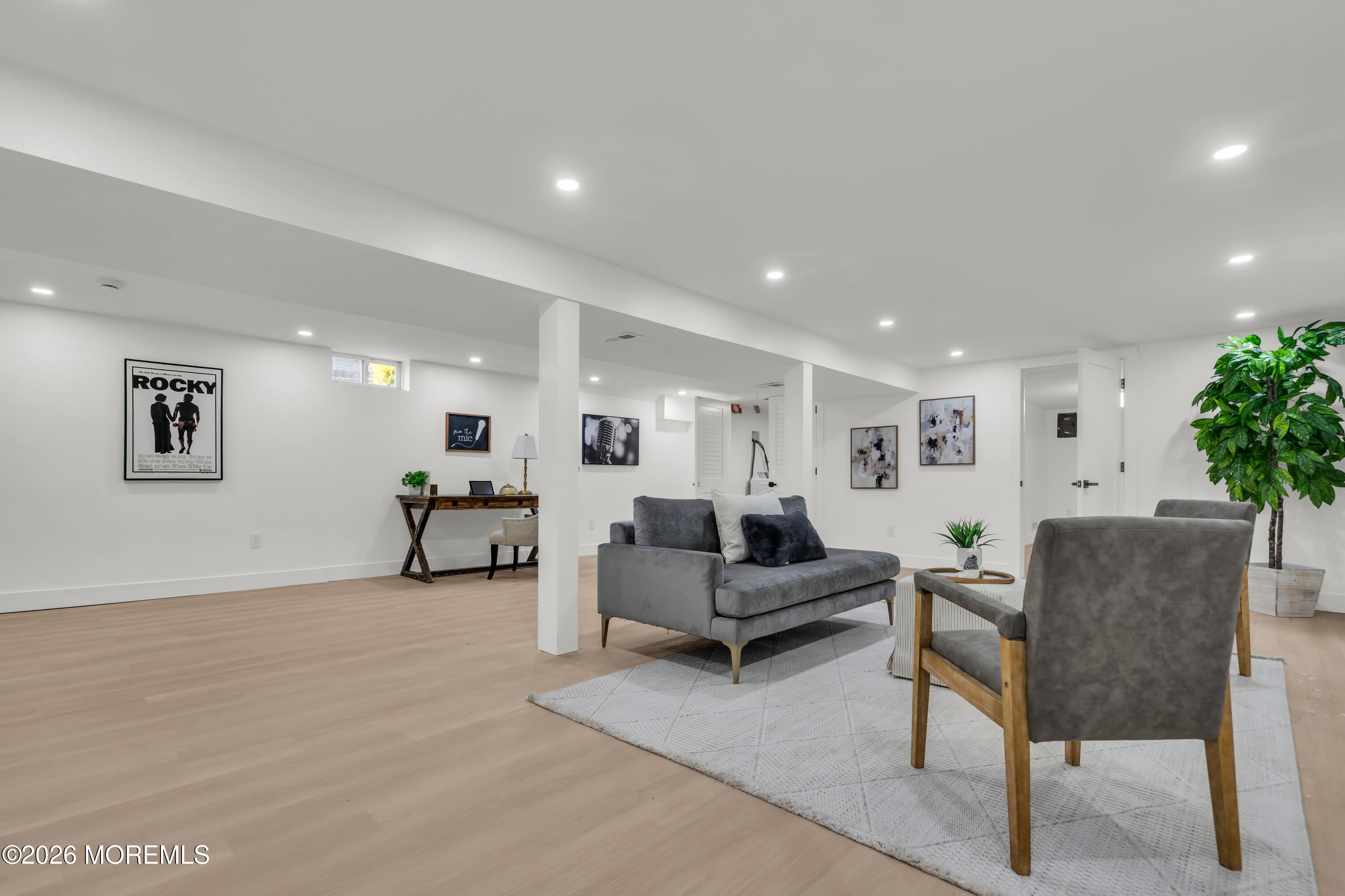 49 Elm Street Beachwood NJ 08722