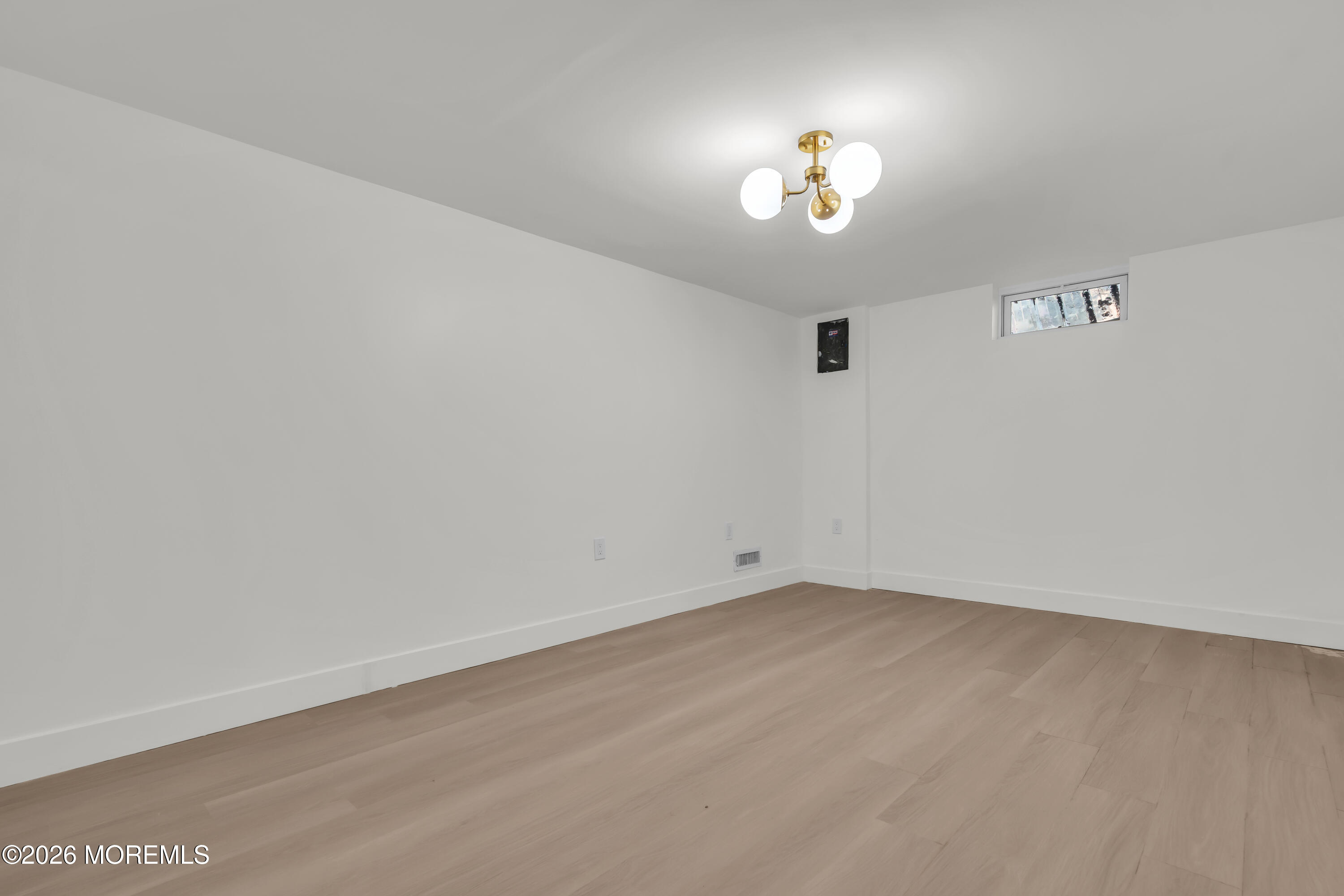 49 Elm Street Beachwood NJ 08722