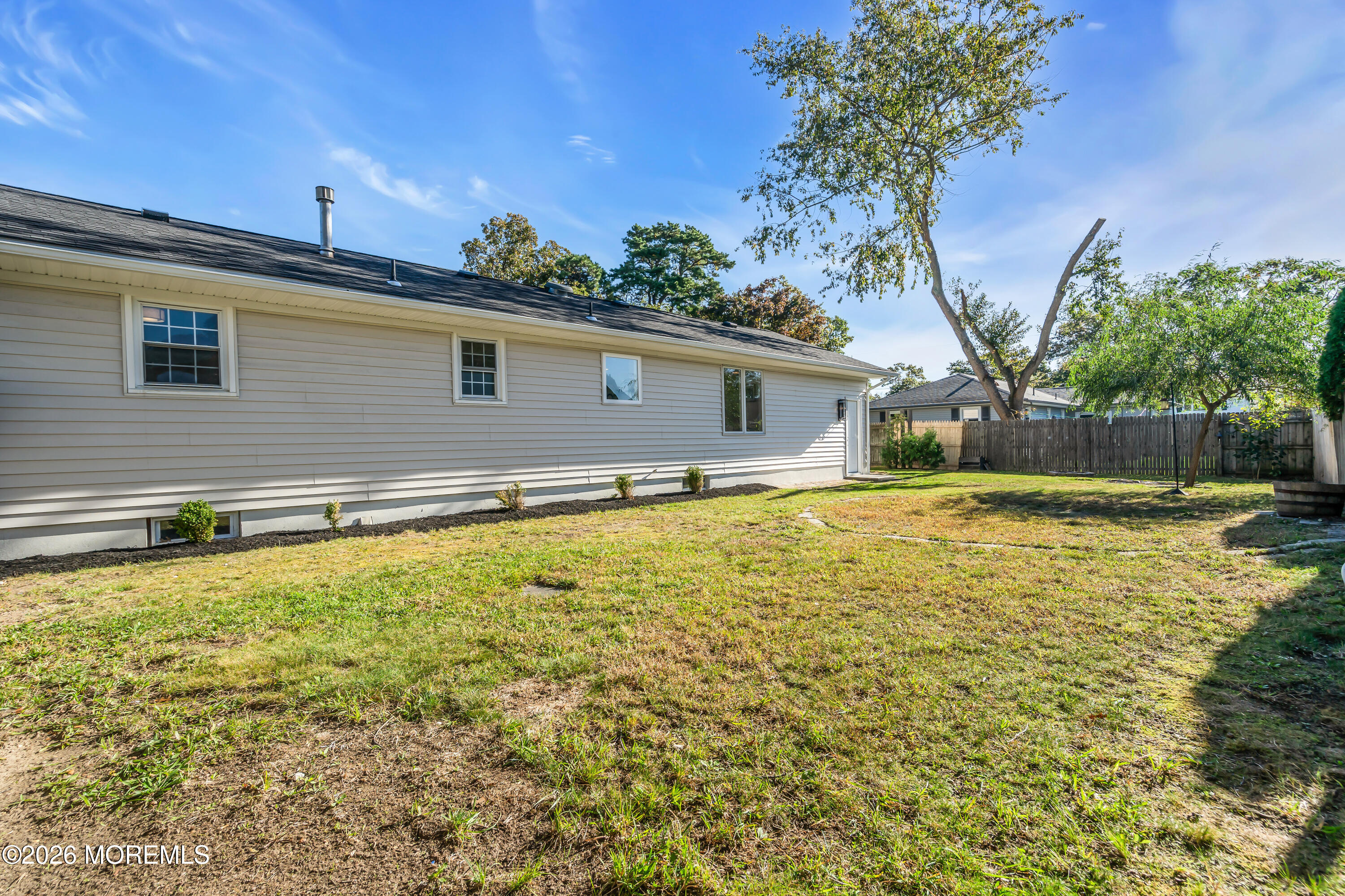 49 Elm Street Beachwood NJ 08722
