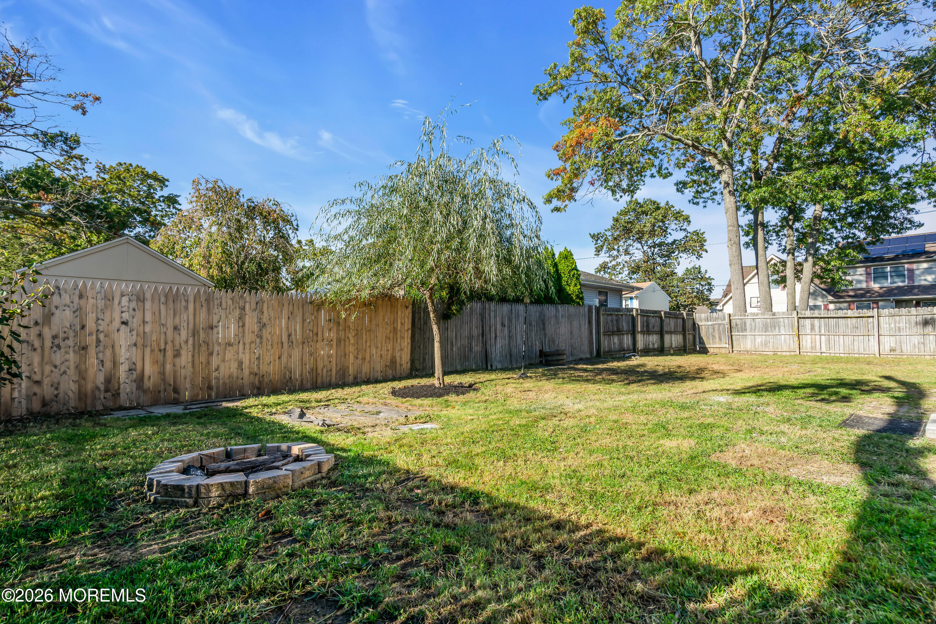 49 Elm Street Beachwood NJ 08722