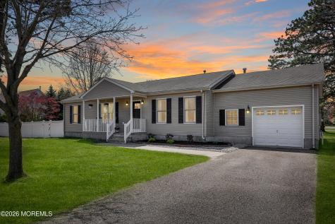 96 Atrium Drive Brick NJ 08723