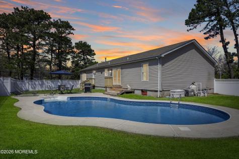 96 Atrium Drive Brick NJ 08723