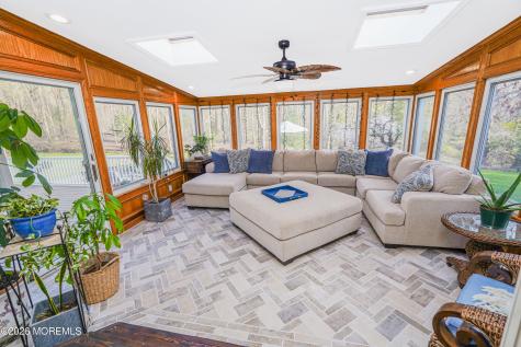 11 Mohican Drive Middletown NJ 07748