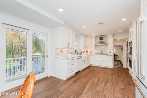 11 Mohican Drive Middletown NJ 07748