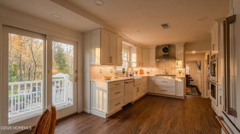 11 Mohican Drive Middletown NJ 07748